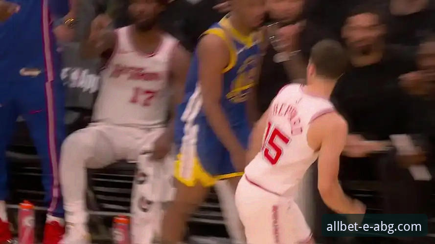 欧博ABG官网与皇冠对比 NBA焦点战最新动态:勇士加时险胜火箭,欧博ABG官网v2.2.1版带来沉浸式观赛新体验